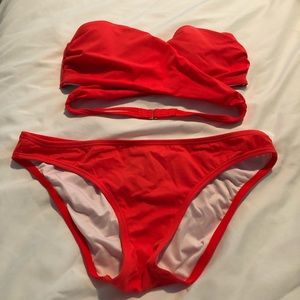 Victoria’s Secret 2pc Swimsuit (34D & L)